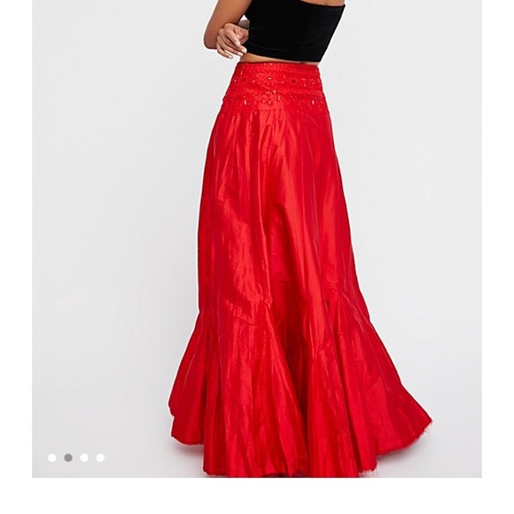 FLASH SALE! Free People Maxi Skirt - Picture 2 of 8